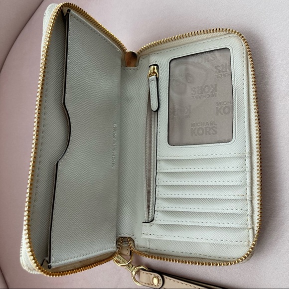 Michael Kors Classic Beige Print Wristlet - Picture 2 of 5